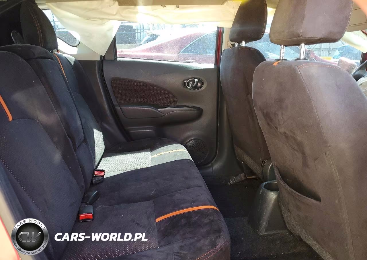 2018 Nissan Versa Note Sr VIN:3N1CE2CP2JL358890 - 10
