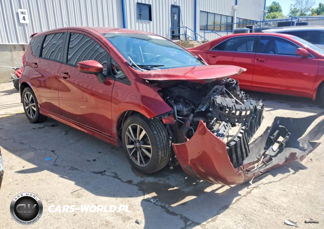 2018 Nissan Versa Note Sr VIN:3N1CE2CP2JL358890 - 4