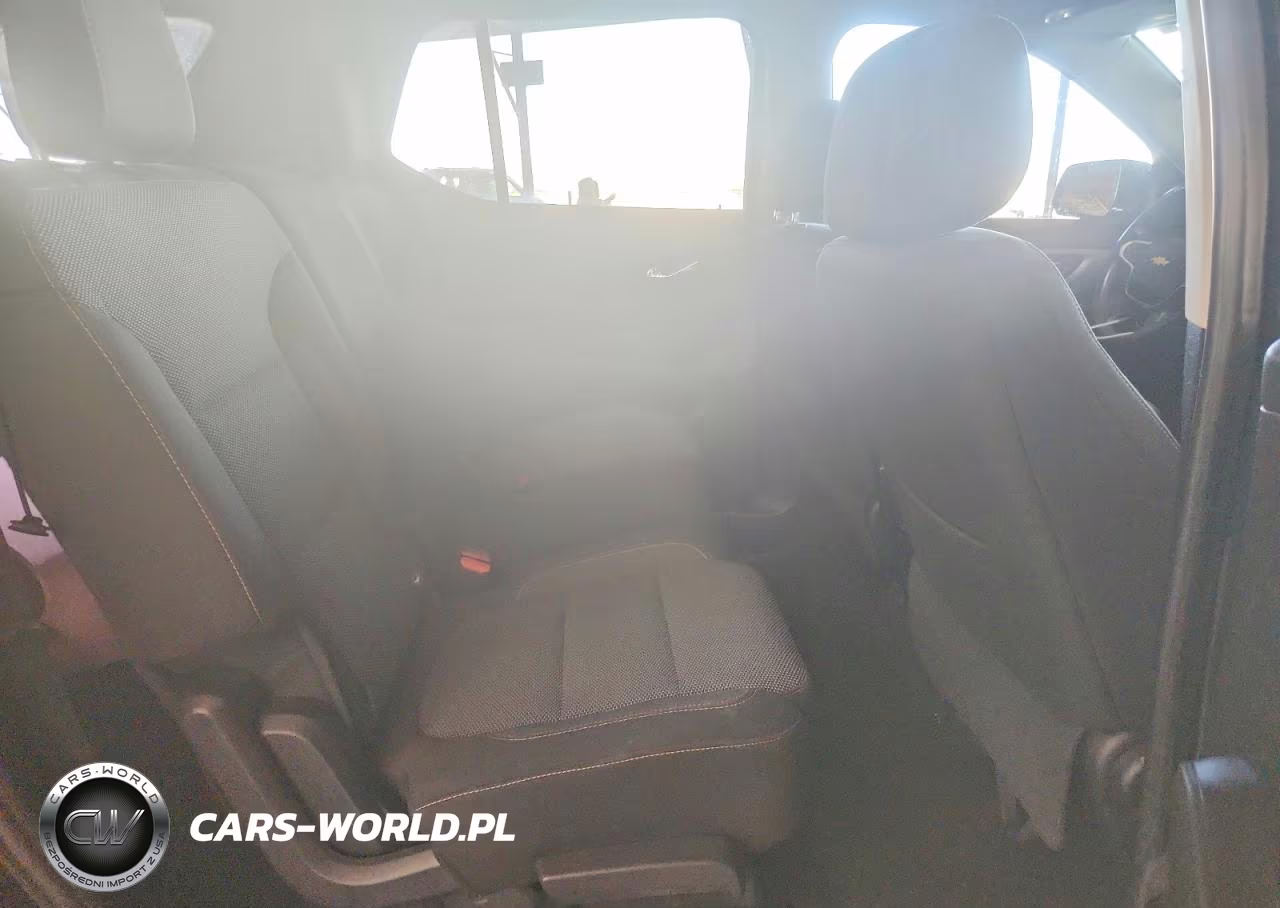 2018 Chevrolet Traverse Lt VIN:1GNERGKW8JJ125448 - 11