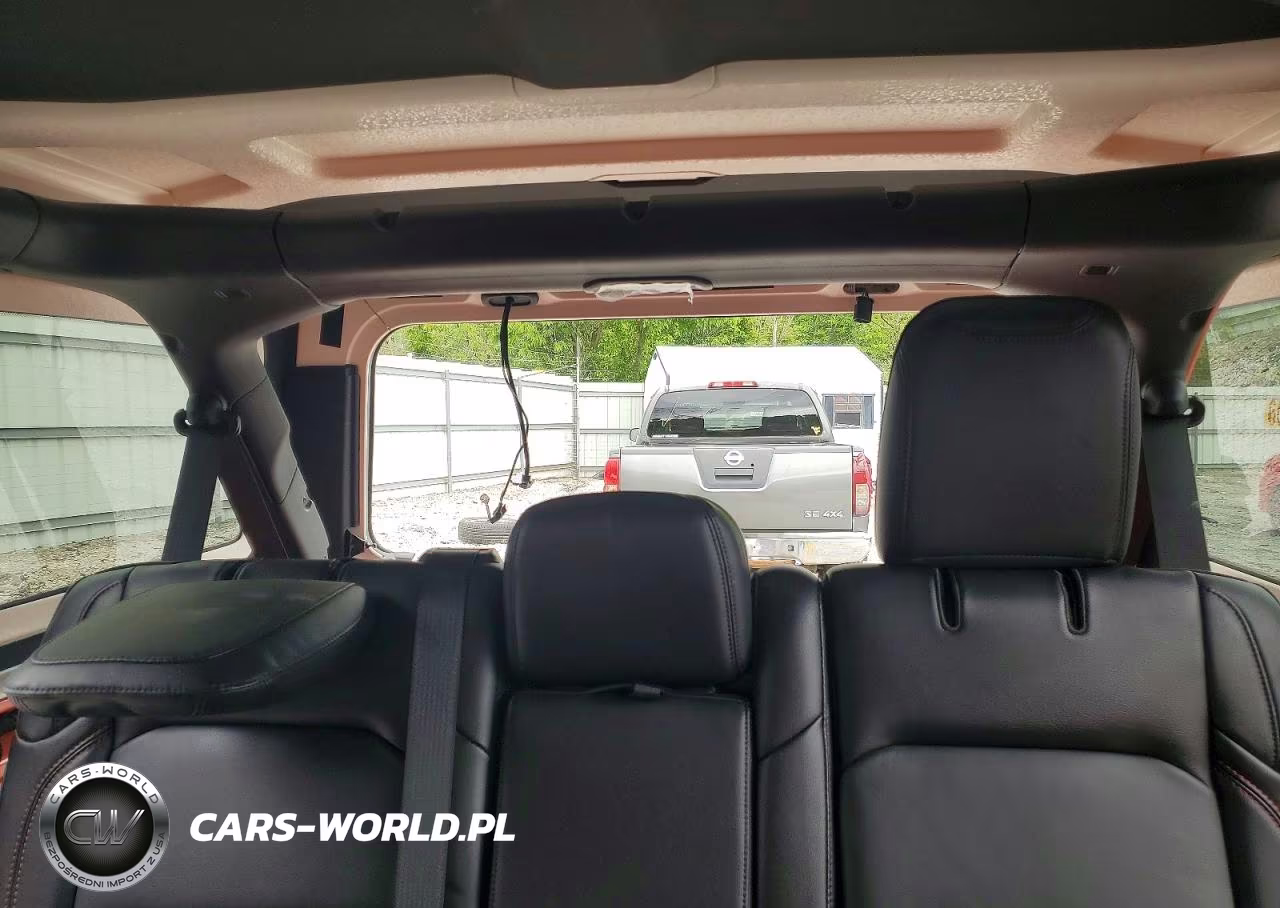 2020 Jeep Wrangler Unlimited Rubicon VIN:1C4HJXFNXLW177989 - 10