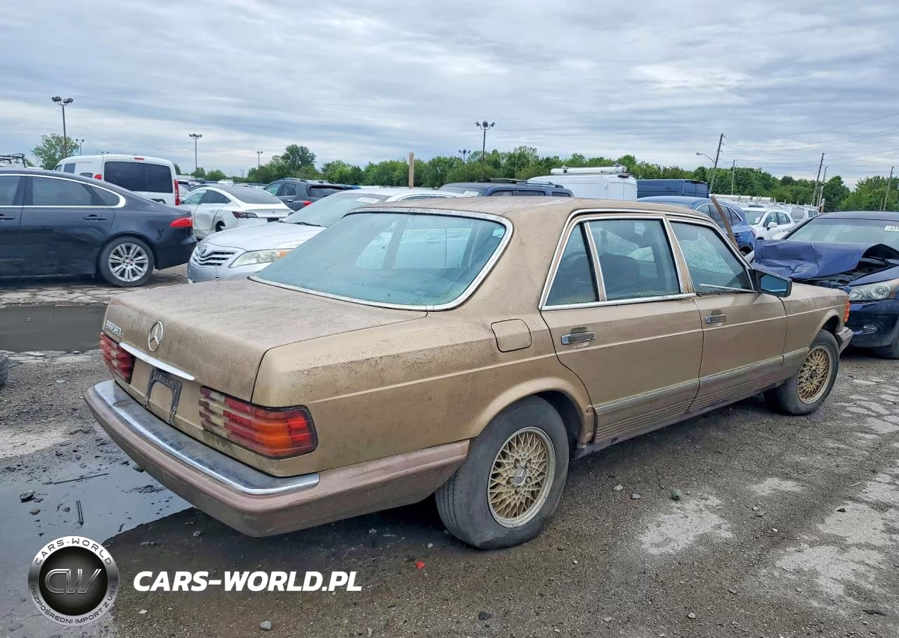 1983 Mercedes-Benz 380 Sel VIN:WDBCA33A7DB044151 - 3
