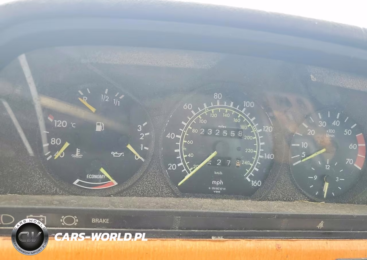 1983 Mercedes-Benz 380 Sel VIN:WDBCA33A7DB044151 - 9