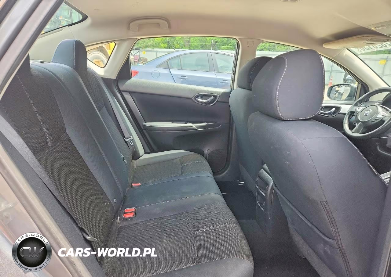 2018 Nissan Sentra S VIN:3N1AB7AP7JY204842 - 10