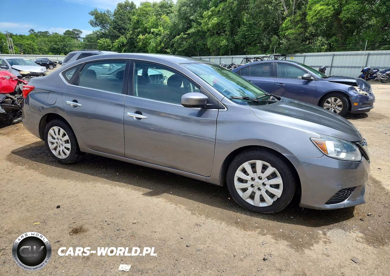 2018 Nissan Sentra S VIN:3N1AB7AP7JY204842 - 4
