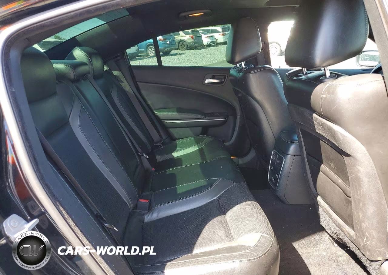 2019 Dodge Charger Sxt VIN:2C3CDXBG1KH643500 - 10