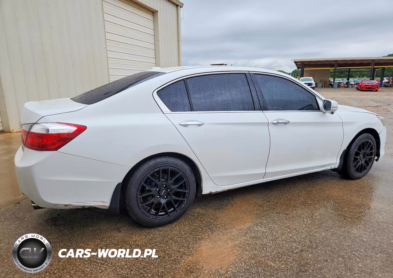2014 Honda Accord Touring VIN:1HGCR3F96EA013543 - 3