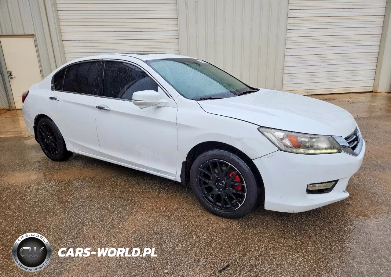 2014 Honda Accord Touring VIN:1HGCR3F96EA013543 - 4