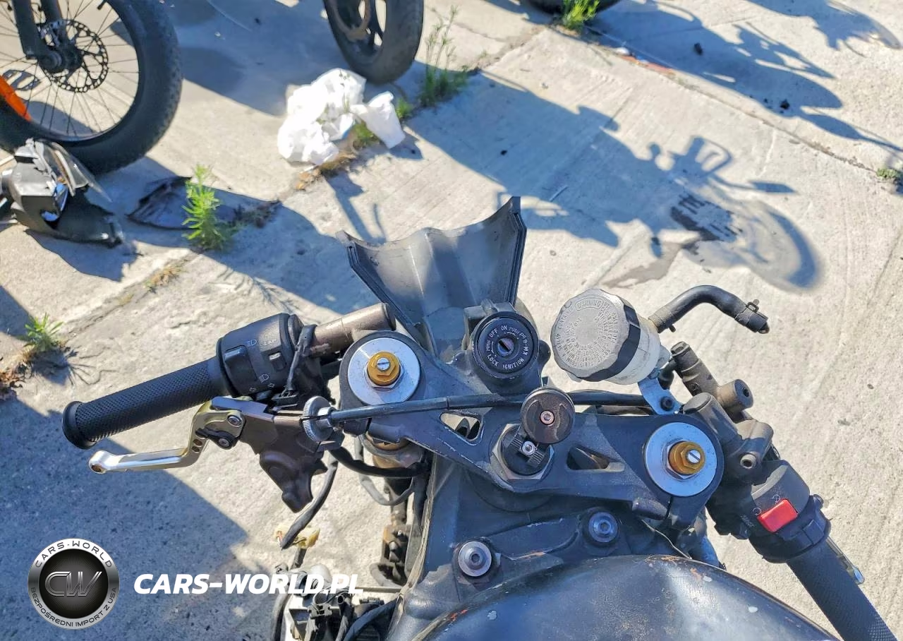 2005 Kawasaki Ninja Zx 10R VIN:JKAZXCC165A027479 - 7