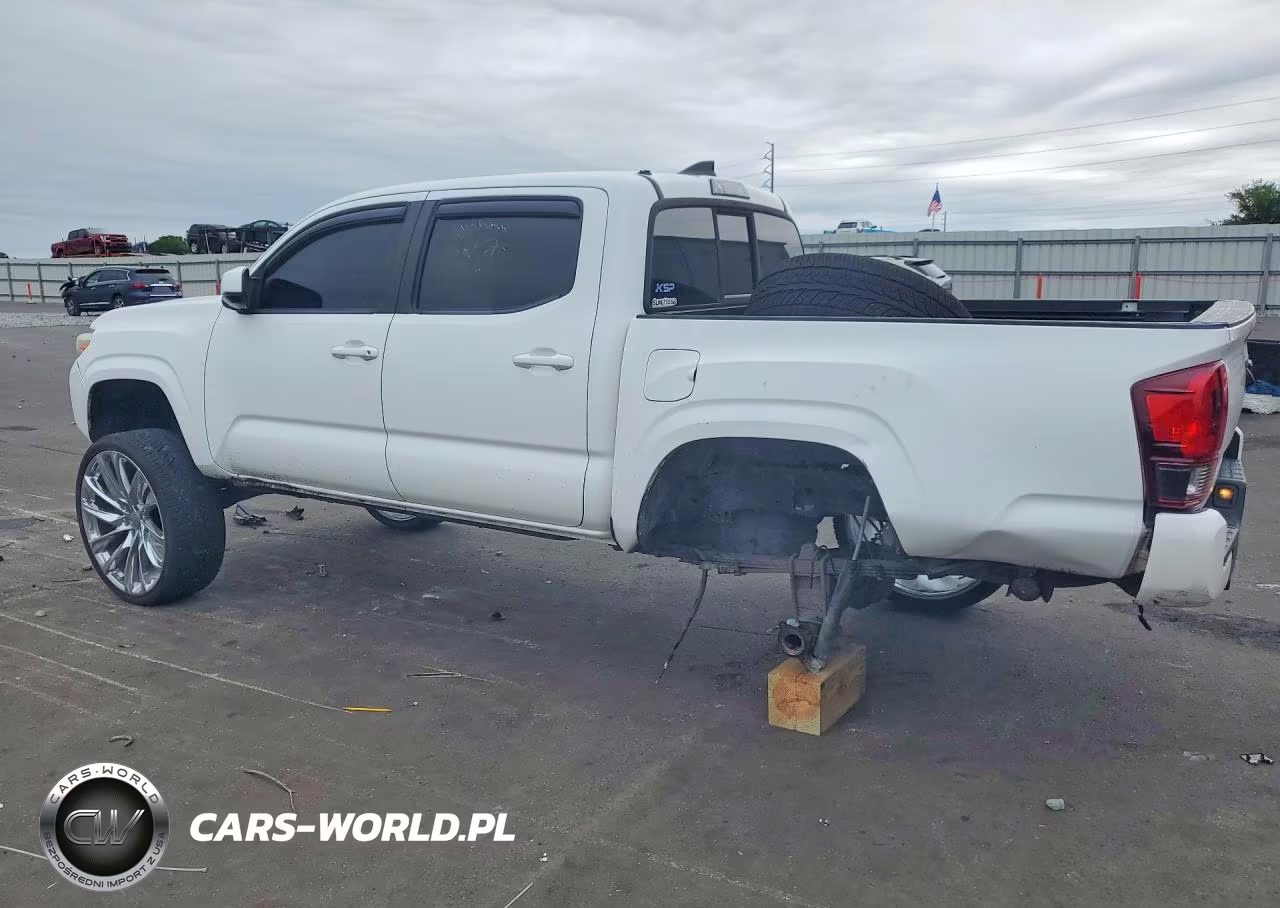 2018 Toyota Tacoma Sr VIN:5TFAX5GN1JX127704 - 2