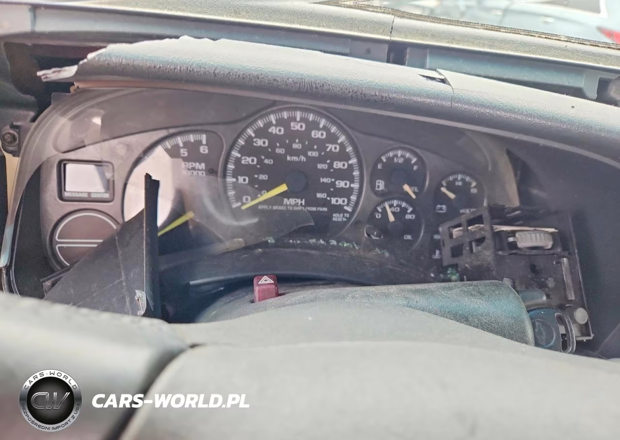 2001 Chevrolet Silverado C1500 VIN:2GCEC19T611132007 - 9