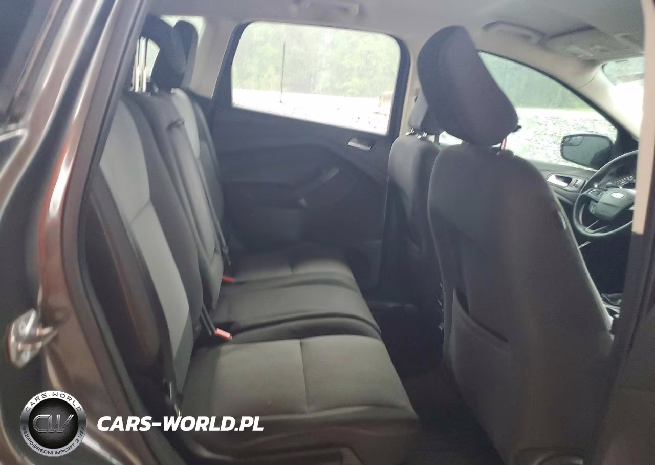 2018 Ford Escape Se VIN:1FMCU9GD0JUA43757 - 10