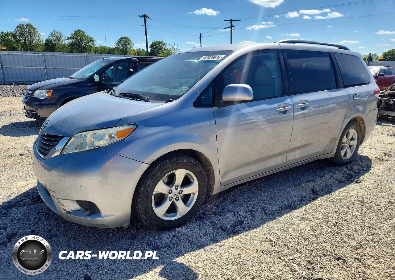 2013 Toyota Sienna Le