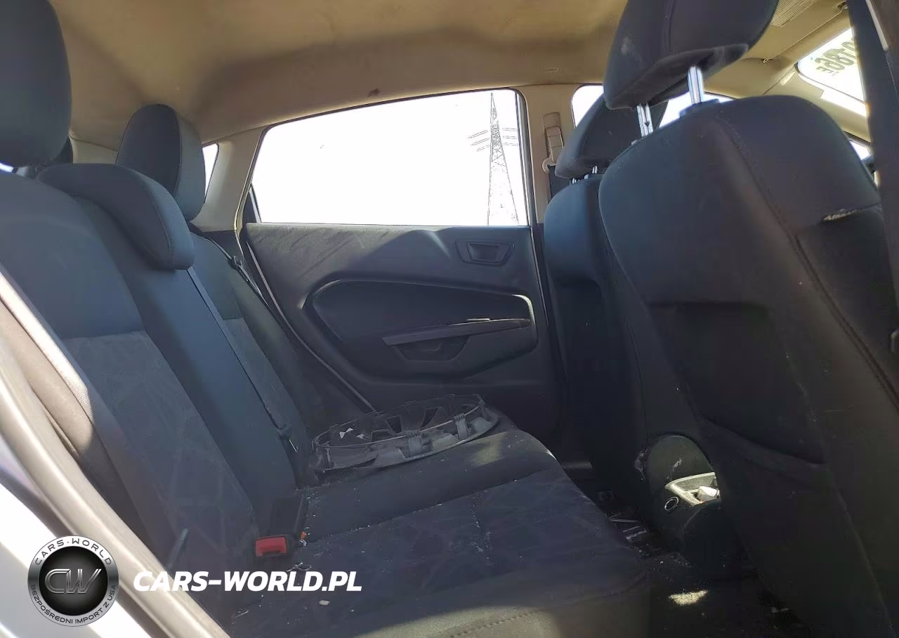 2011 Ford Fiesta Se VIN:3FADP4EJ7BM135617 - 10