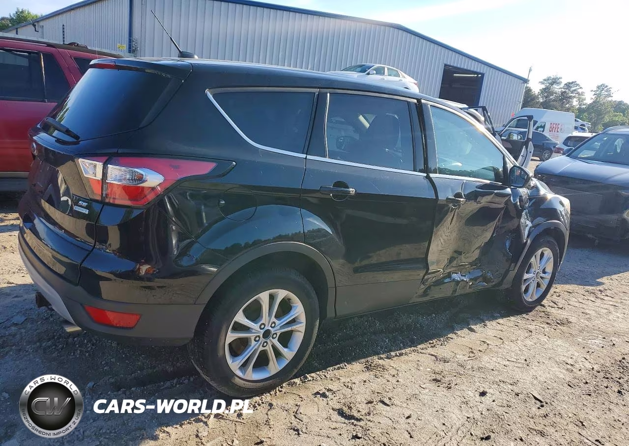 2017 Ford Escape Se VIN:1FMCU0GD4HUE65830 - 3