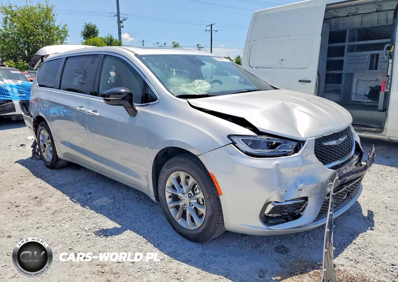 2026 Chrysler Pacifica Limited VIN:2C4RC1GG4TR193058 - 4