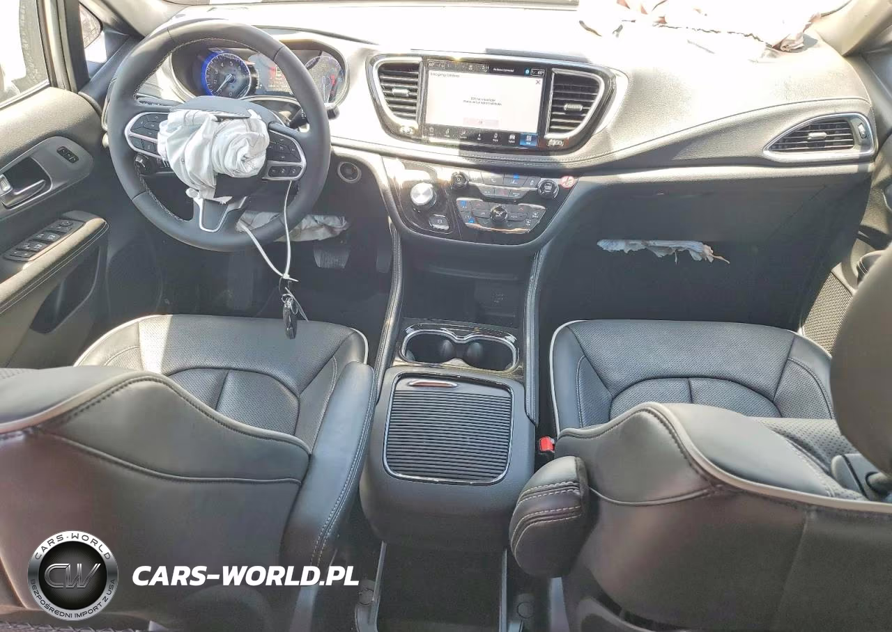 2026 Chrysler Pacifica Limited VIN:2C4RC1GG4TR193058 - 8