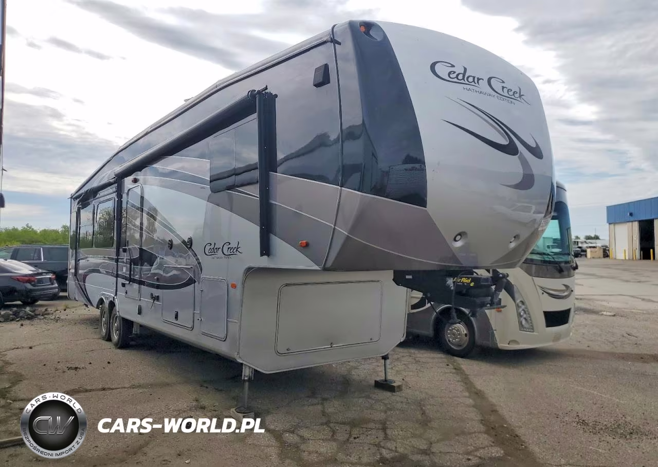 2018 Forest River Cedar Creek Camper – zdjęcie 1 z 10