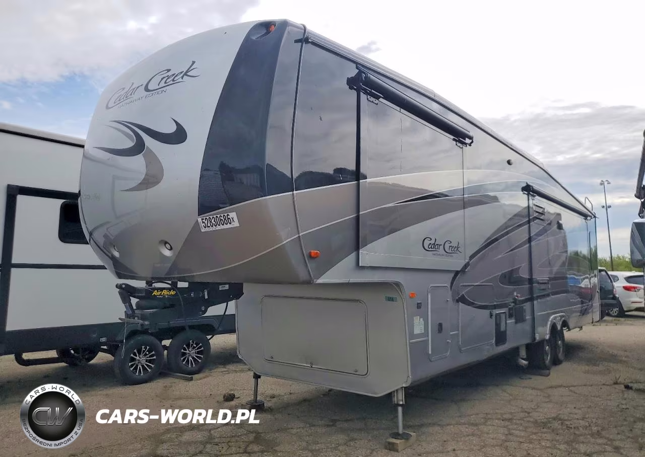 2018 Forest River Cedar Creek Camper VIN:4X4FCRM24JS220226 - 2