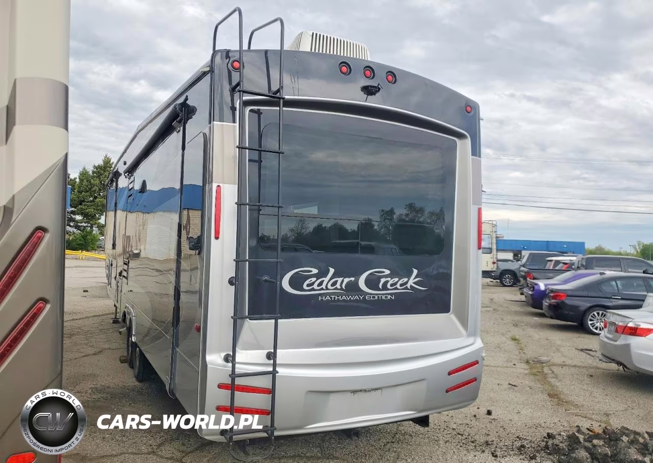 2018 Forest River Cedar Creek Camper VIN:4X4FCRM24JS220226 - 3