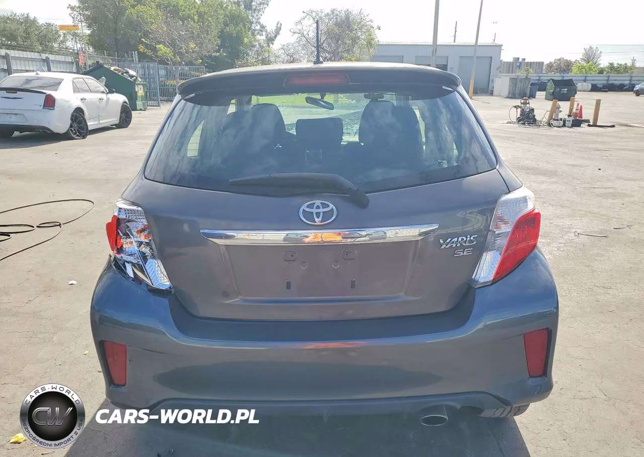 2014 Toyota Yaris 5-Door Se VIN:JTDKTUD34ED581420 - 6