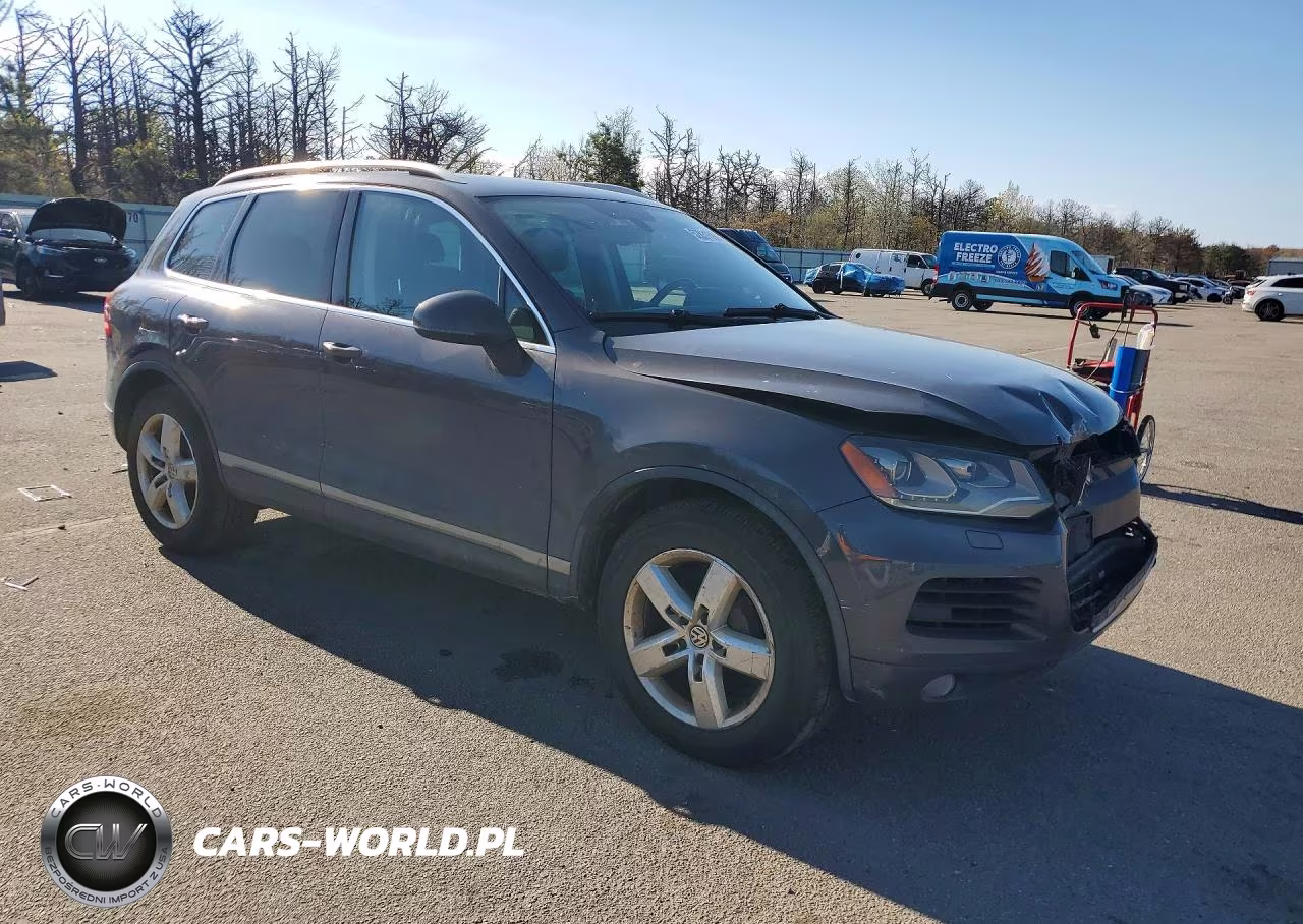 2011 Volkswagen Touareg V6 VIN:WVGFF9BP5BD006746 - 4