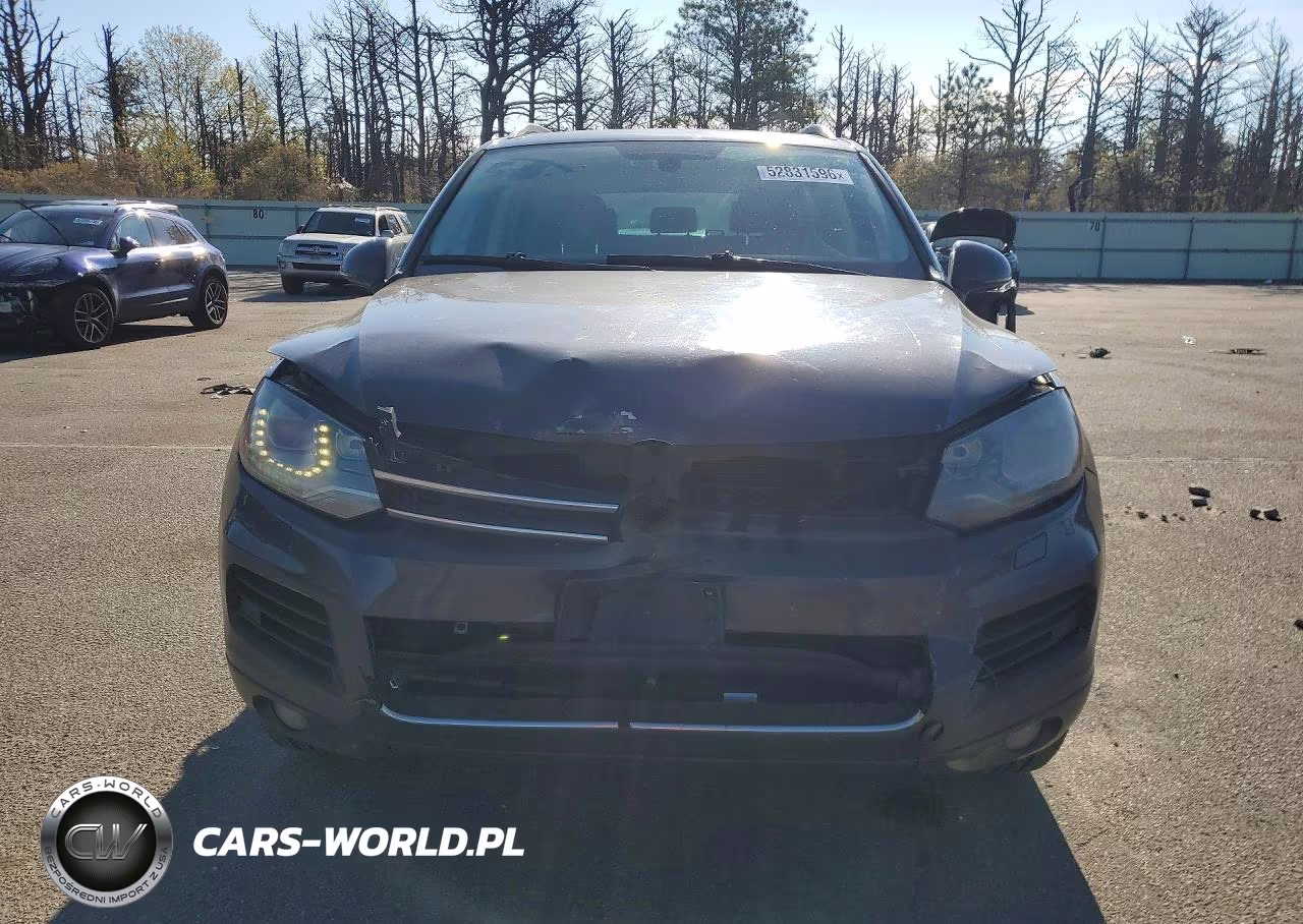 2011 Volkswagen Touareg V6 VIN:WVGFF9BP5BD006746 - 5