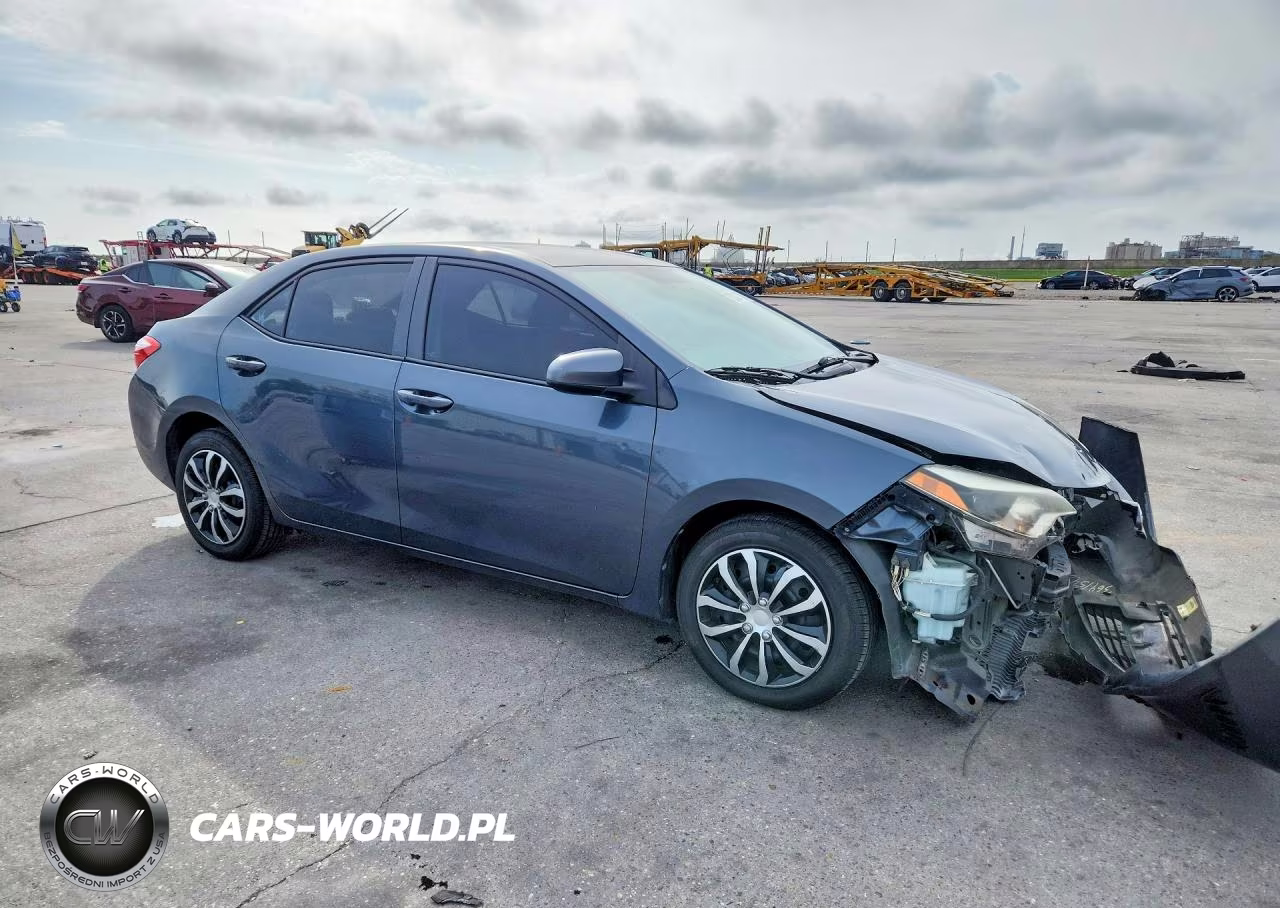 2015 Toyota Corolla Le VIN:2T1BURHE8FC463519 - 4