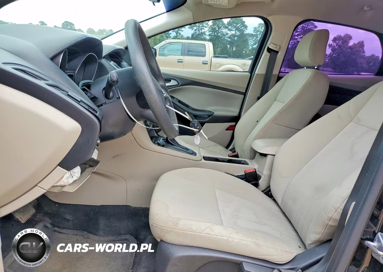 2018 Ford Focus Se VIN:1FADP3F24JL292765 - 7