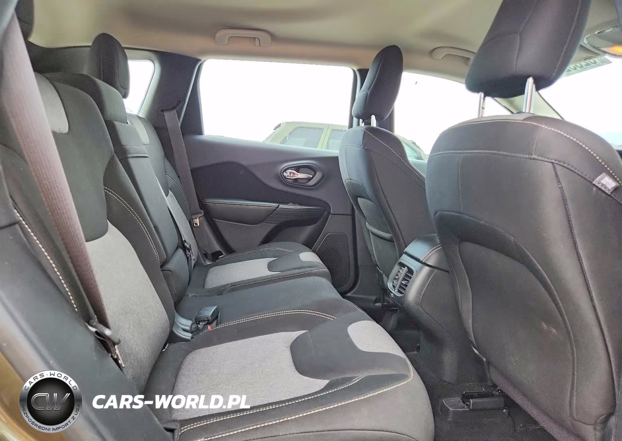 2014 Jeep Cherokee Sport VIN:1C4PJMAB9EW218865 - 11