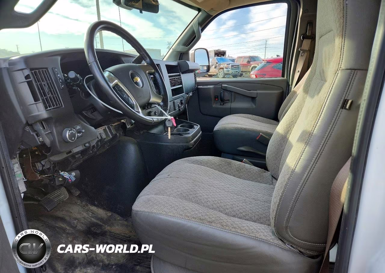2019 Chevrolet Express G2500 VIN:1GCWGAFP9K1281308 - 7