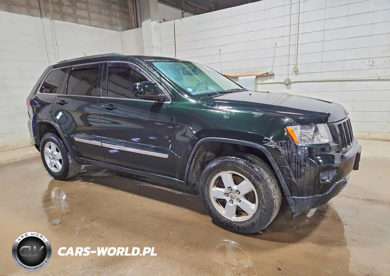 2013 Jeep Grand Cherokee Laredo VIN:1C4RJFAG0DC639891 - 4