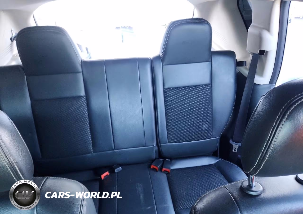 2016 Jeep Compass Latitude VIN:1C4NJCEA6GD633109 - 10