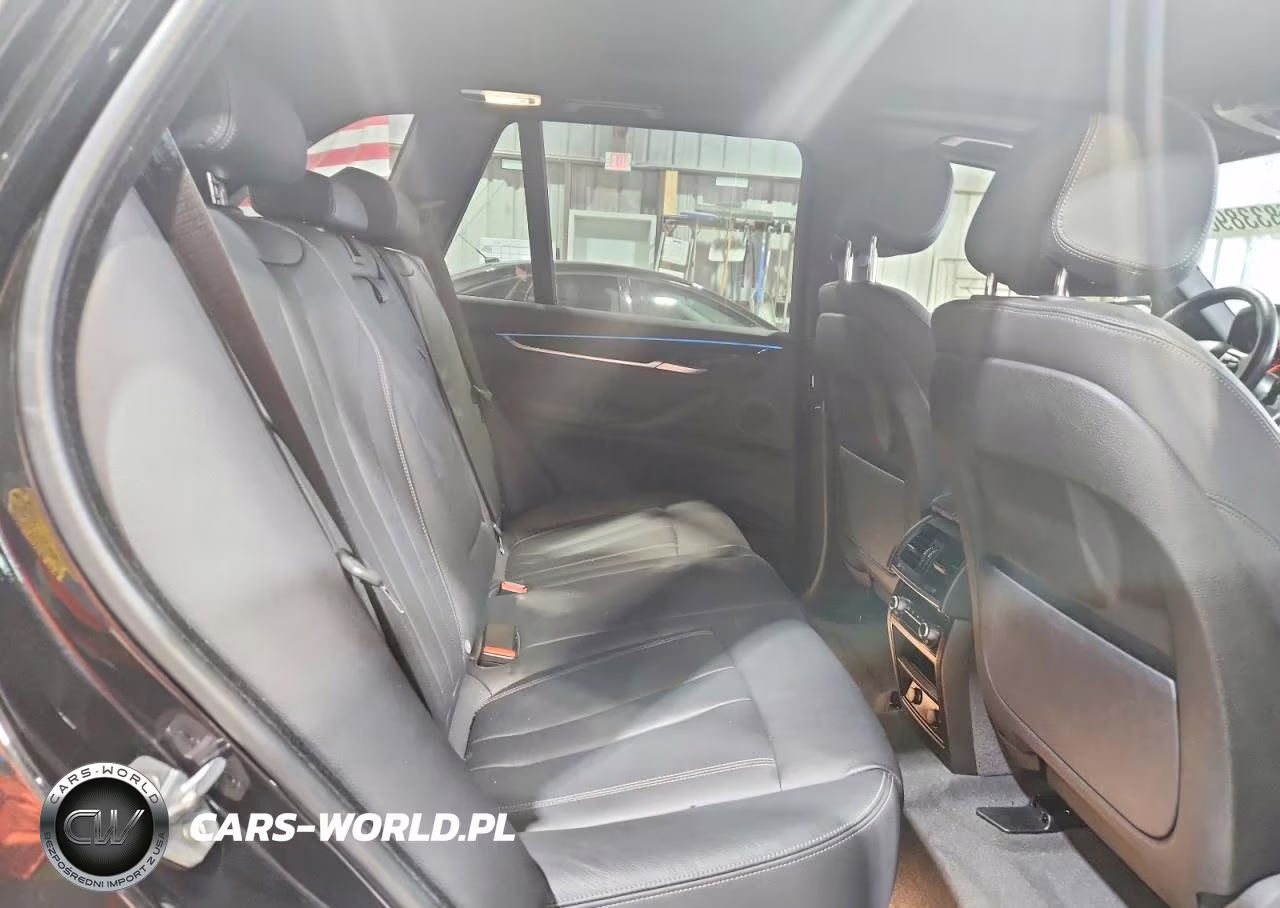2018 BMW X5 xDrive35I VIN:5UXKR0C54JL070203 - 11