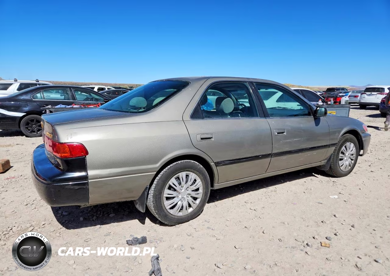 2000 Toyota Camry Le VIN:JT2BG22K4Y0406205 - 3