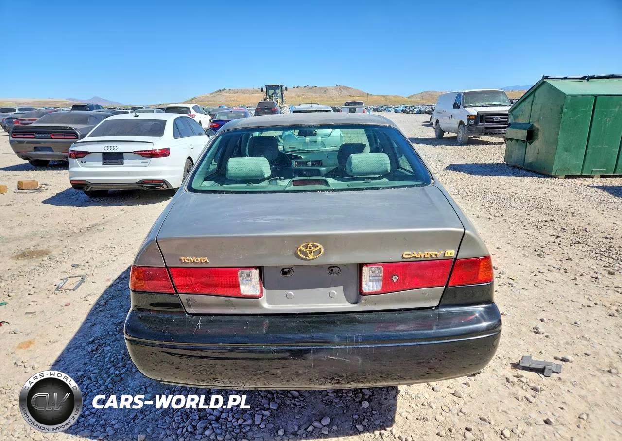 2000 Toyota Camry Le VIN:JT2BG22K4Y0406205 - 6