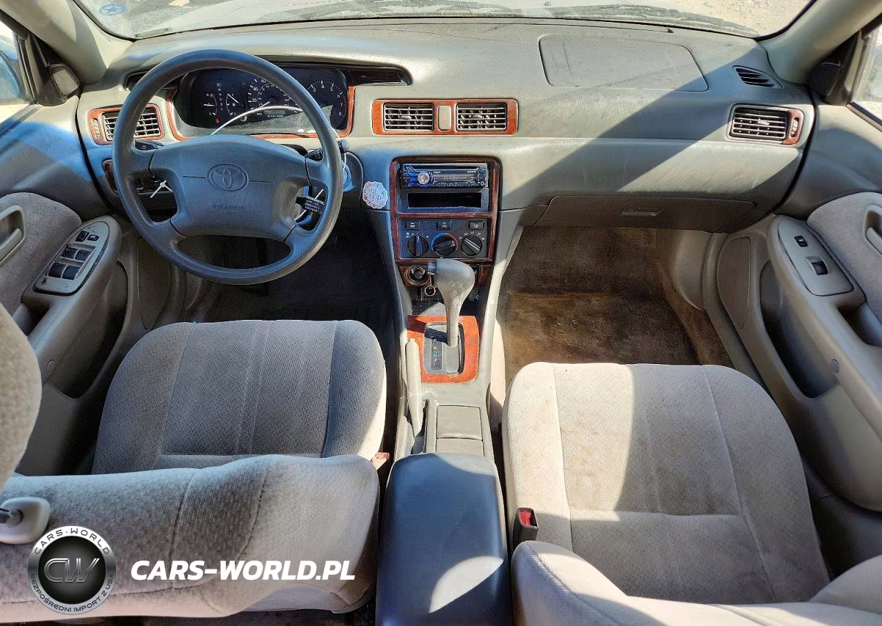 2000 Toyota Camry Le VIN:JT2BG22K4Y0406205 - 8