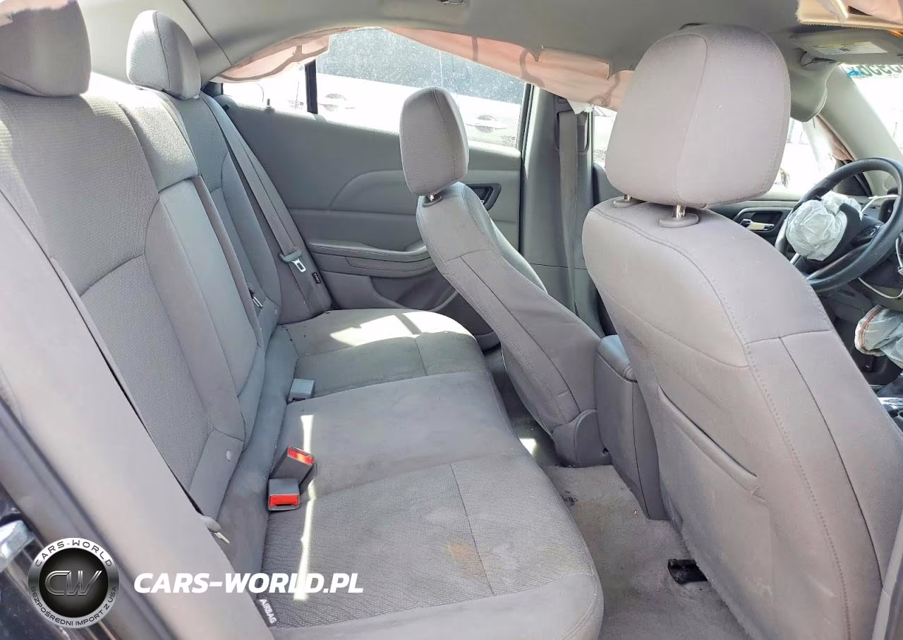 2015 Chevrolet Malibu Ls VIN:1G11B5SLXFF336479 - 10