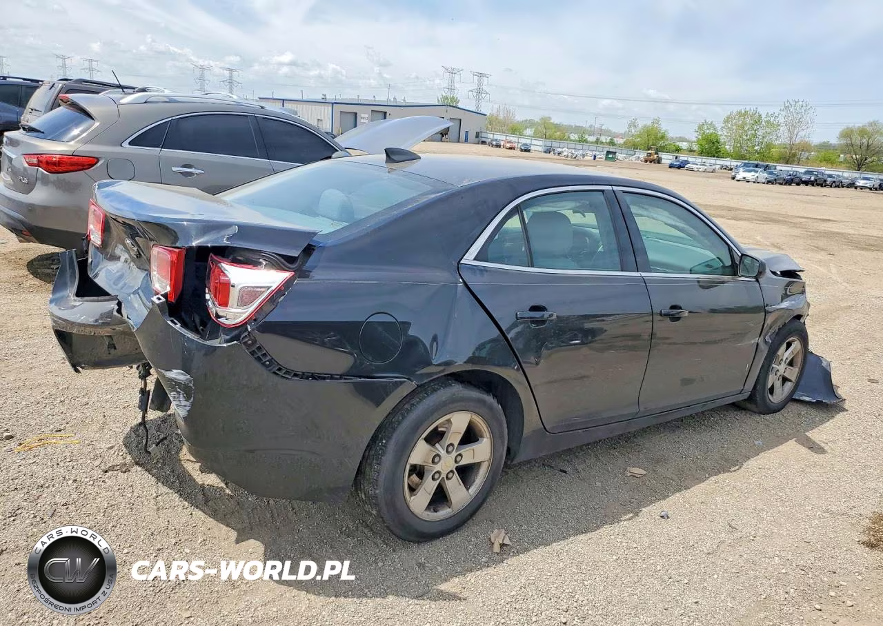 2015 Chevrolet Malibu Ls VIN:1G11B5SLXFF336479 - 3