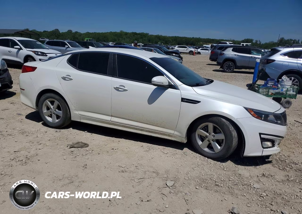 2015 Kia Optima Lx VIN:KNAGM4A70F5642684 - 4