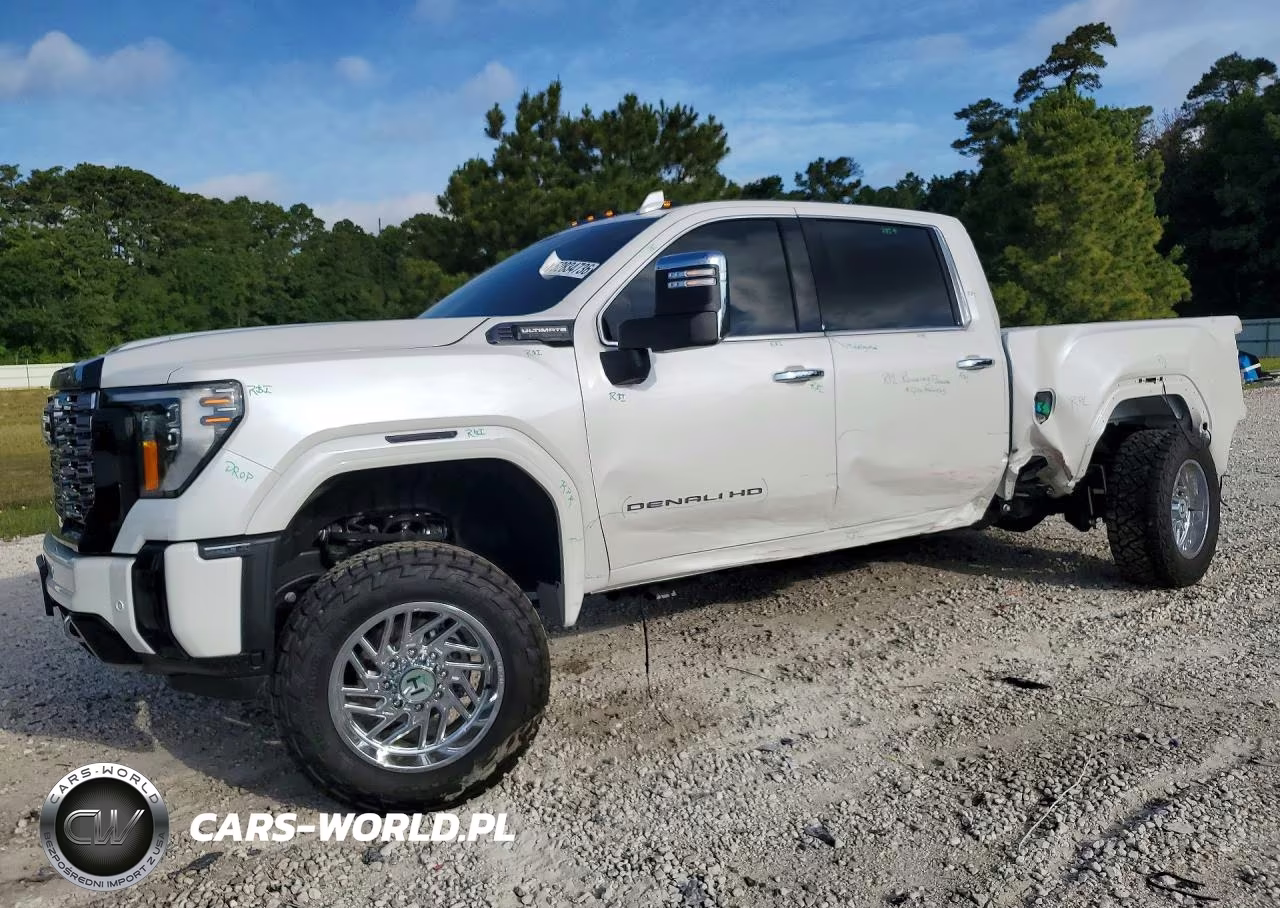 2025 GMC Sierra K2500 Denali Ultimate – zdjęcie 1 z 13