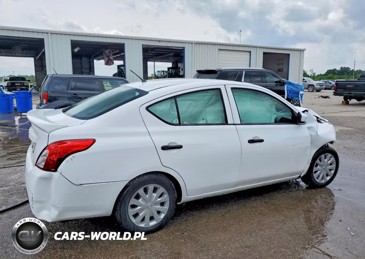 2019 Nissan Versa S Plus VIN:3N1CN7AP4KL814731 - 3