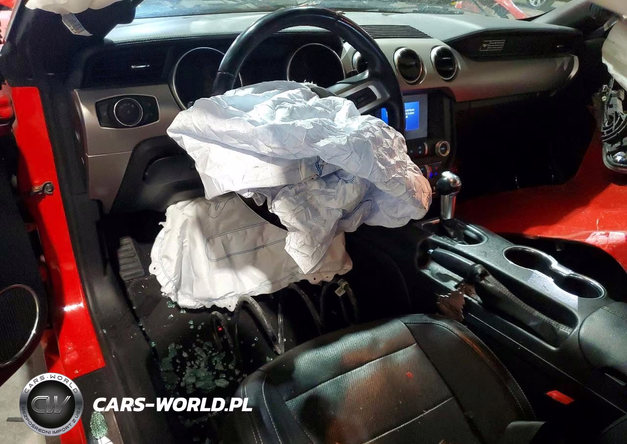 2020 Ford Mustang VIN:1FA6P8THXL5111643 - 8