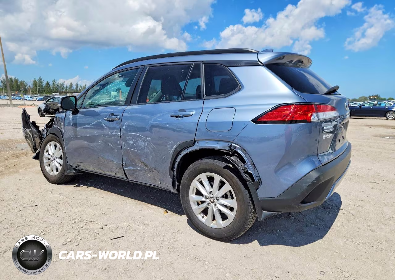 2024 Toyota Corolla Cross Le VIN:7MUCAAAG4RV083668 - 2