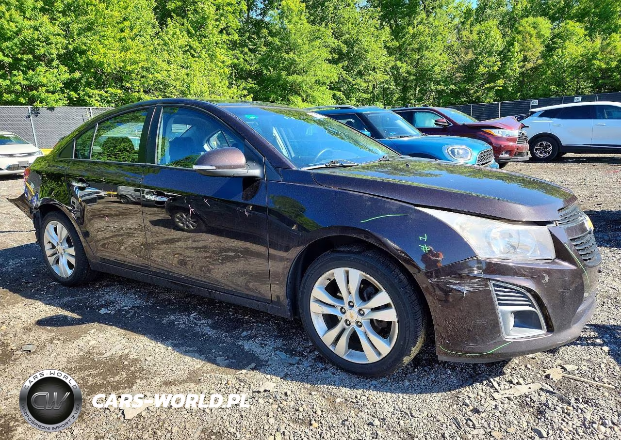 2014 Chevrolet Cruze VIN:KL1PM5D56EK605035 - 4