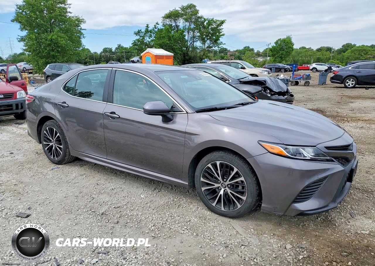 2020 Toyota Camry Se VIN:4T1G11AK0LU882751 - 4