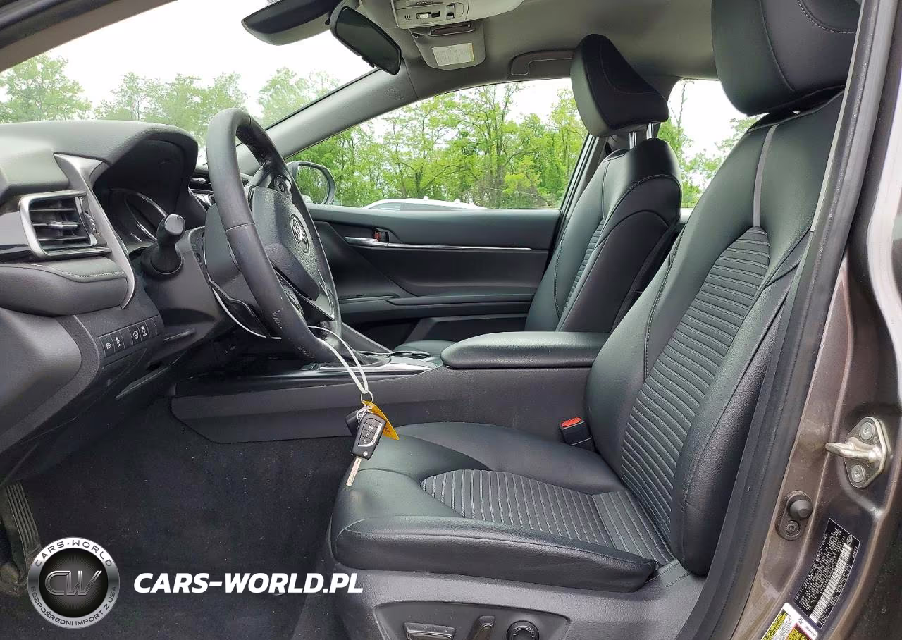 2020 Toyota Camry Se VIN:4T1G11AK0LU882751 - 7