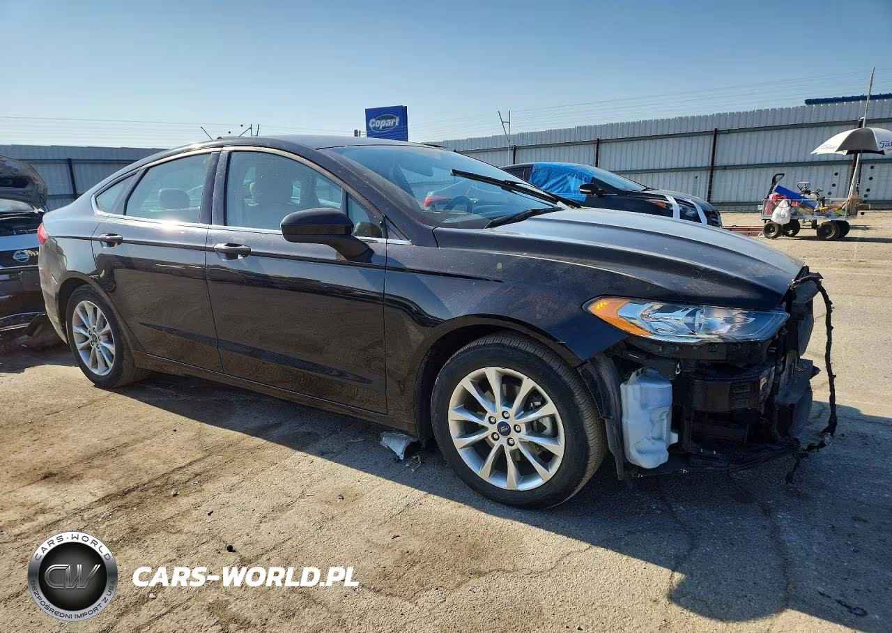 2017 Ford Fusion Se VIN:3FA6P0H79HR180569 - 4
