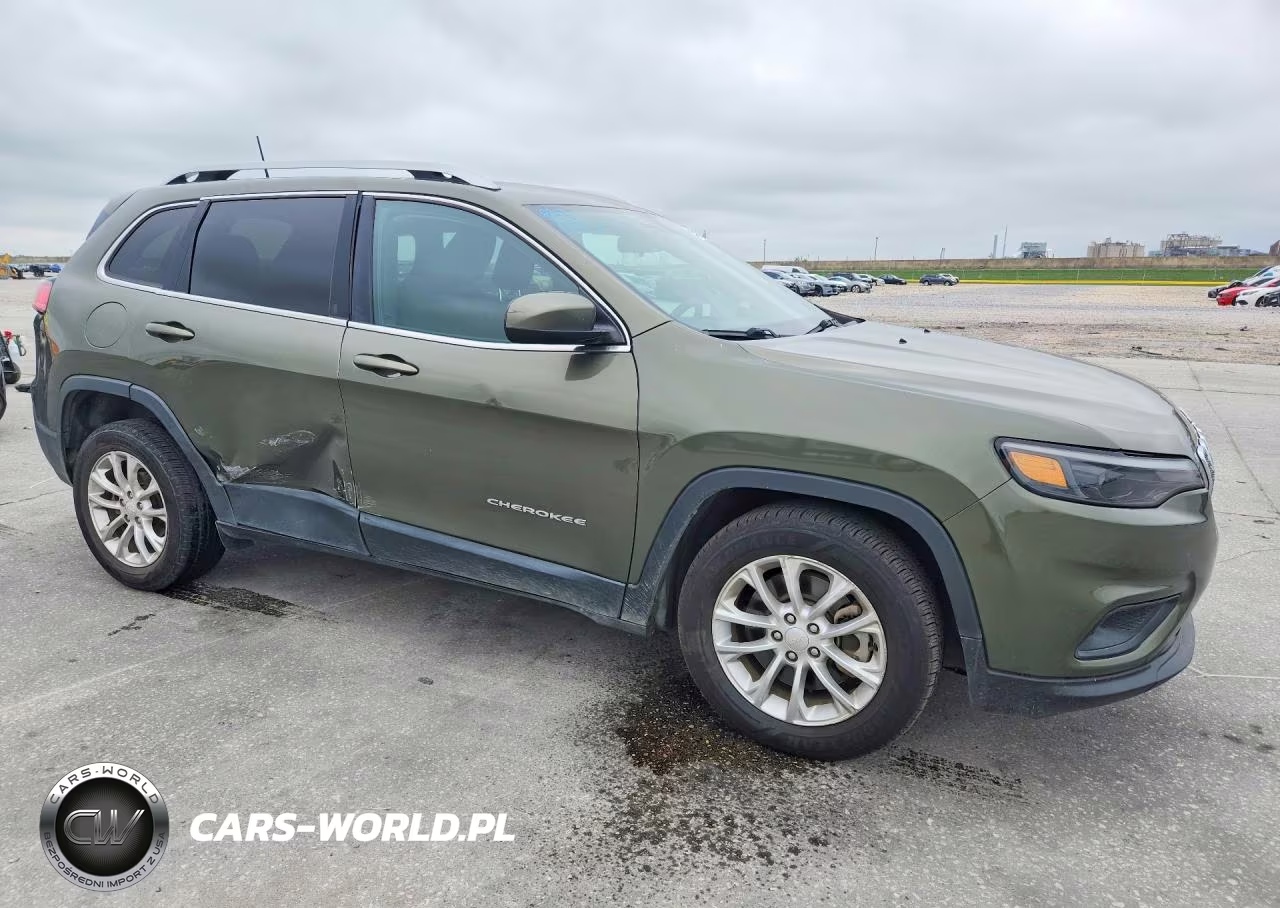 2019 Jeep Cherokee Latitude VIN:1C4PJLCB0KD160191 - 4