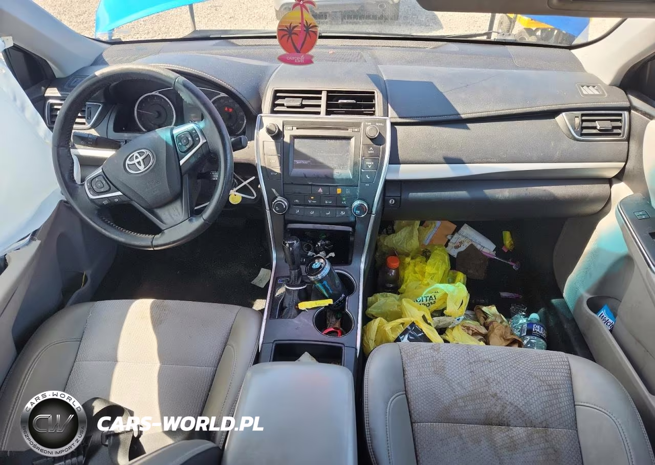 2017 Toyota Camry Se VIN:4T1BF1FK2HU652639 - 8