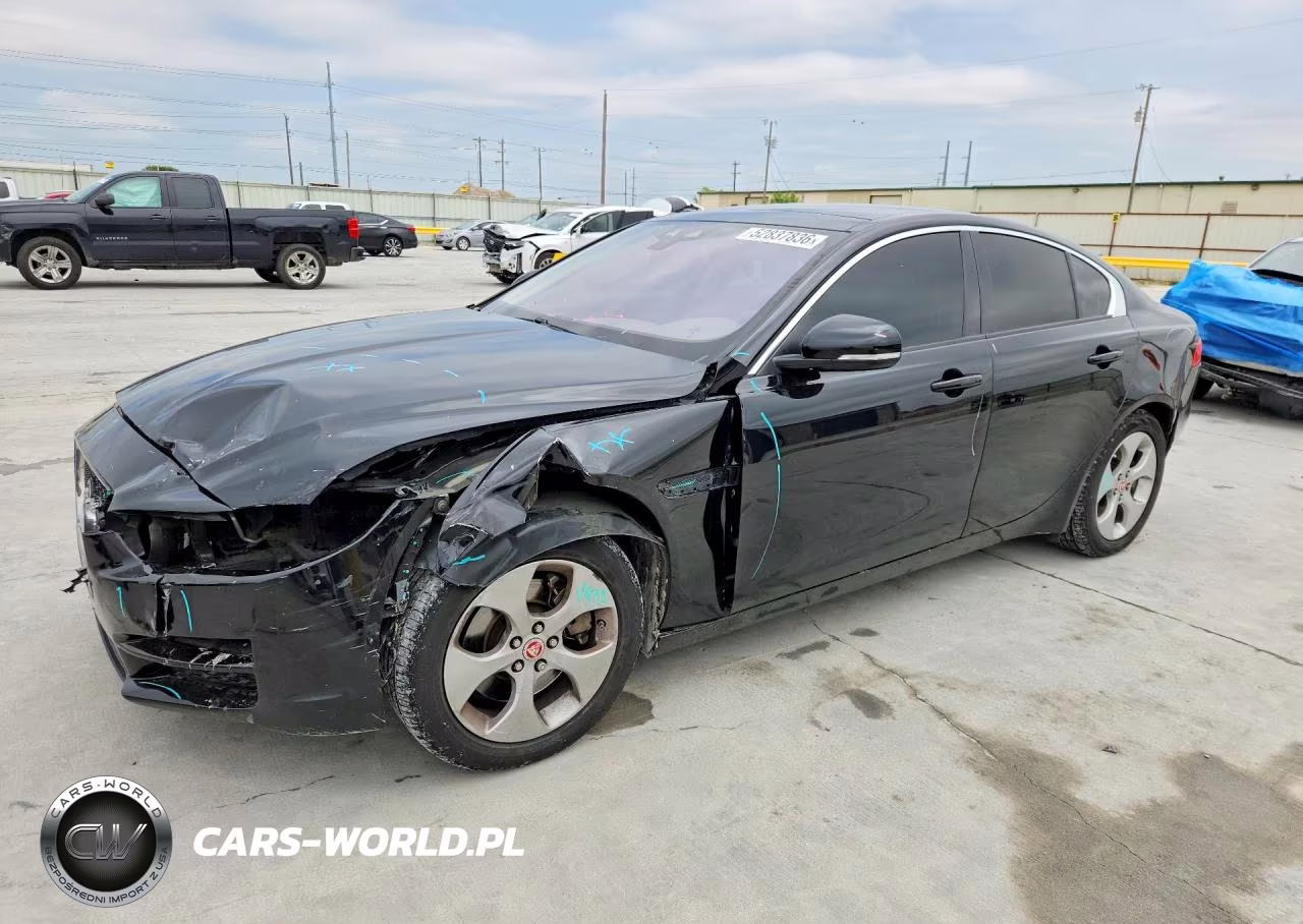 2017 Jaguar Xe